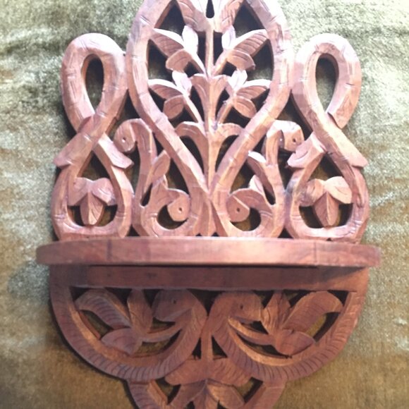 37-(VHD) Vintage. Handcrafted. Wood. Shelf. - Picture 2 of 4